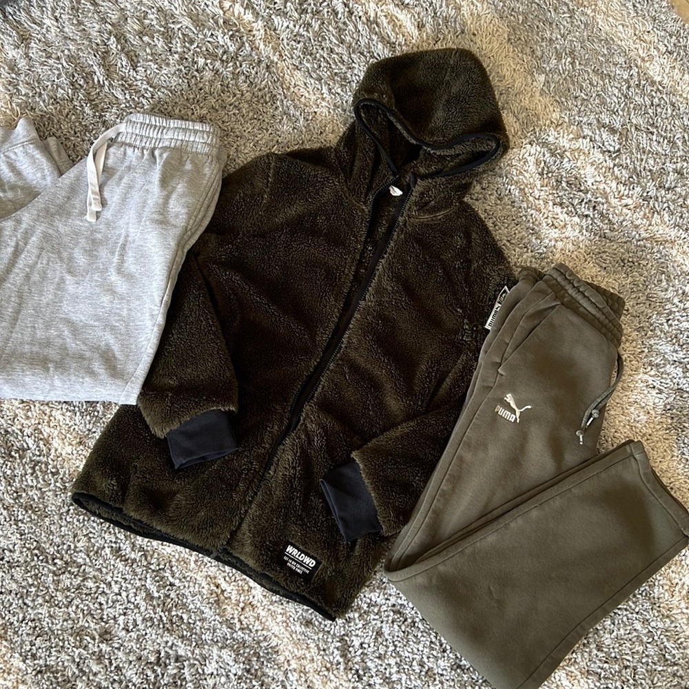 Big boys sweatpants and jacket bundle